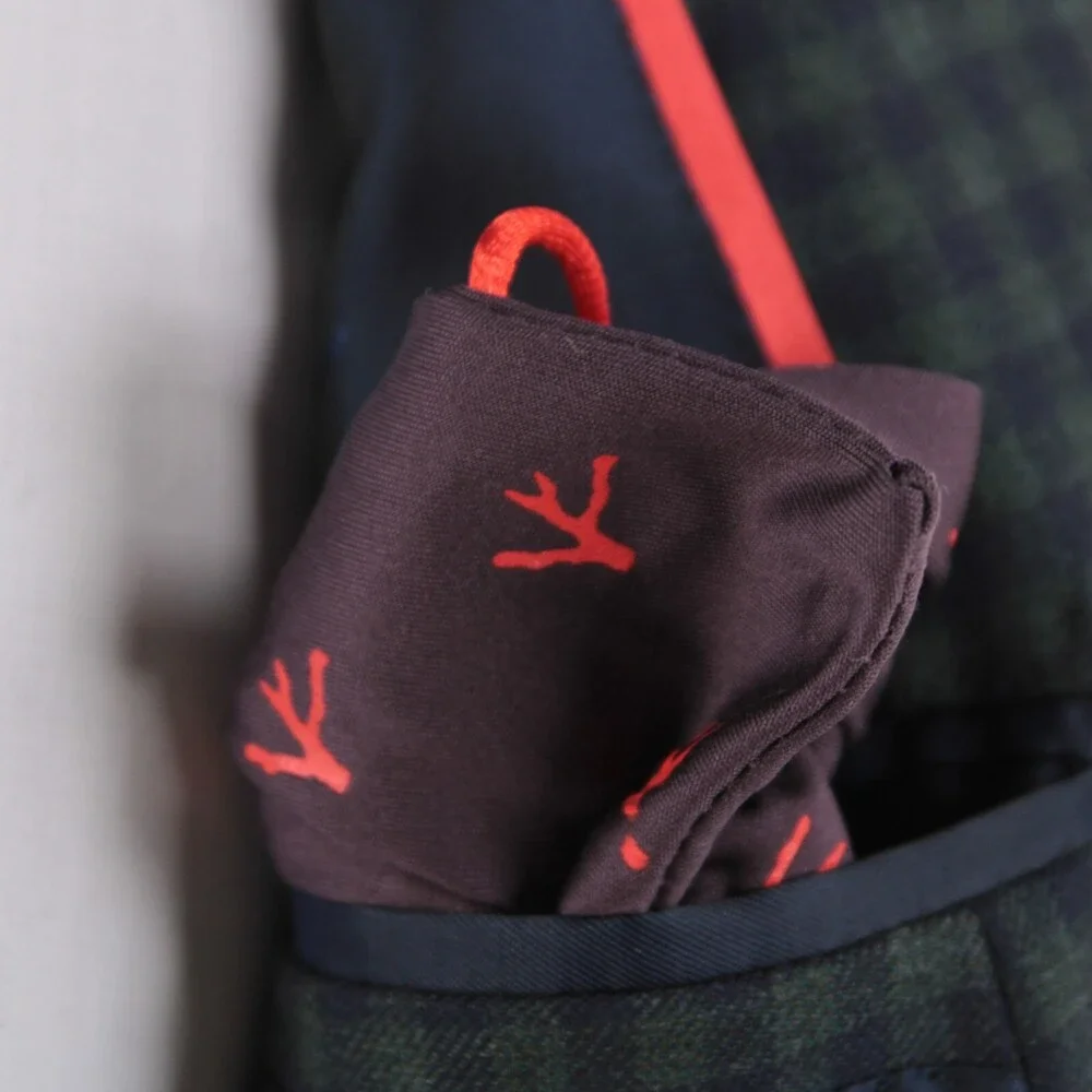 Isaia sleeve shoulder
